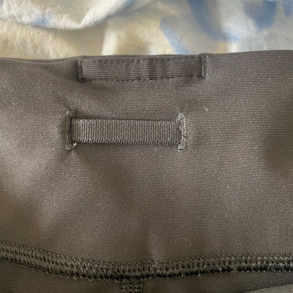 NWOT Lululemon leggings - Picture 8 of 9